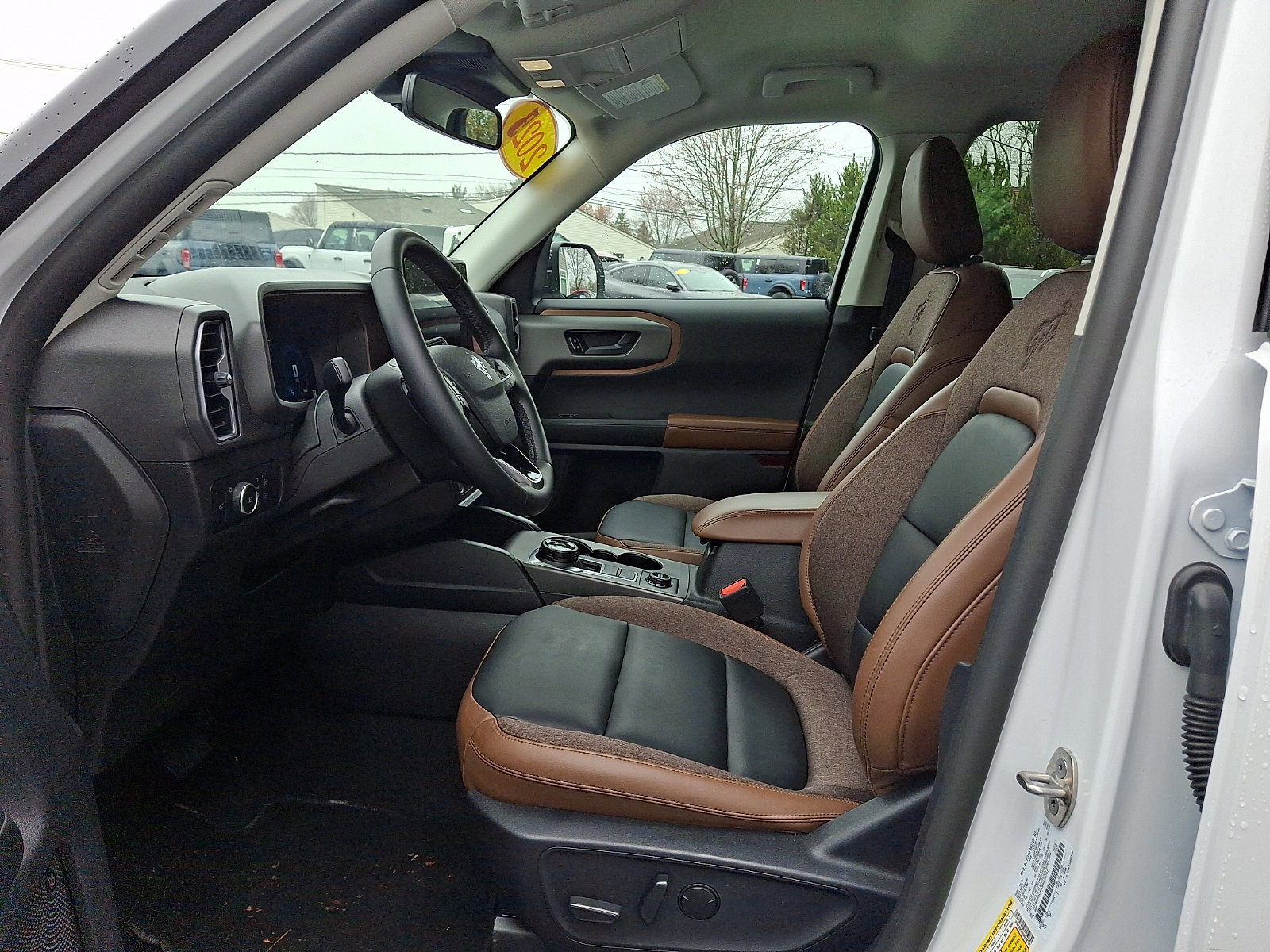 Certified 2025 Ford Bronco Sport Outer Banks w/ Outer Banks Tech Package+ AWD/4WD image 13