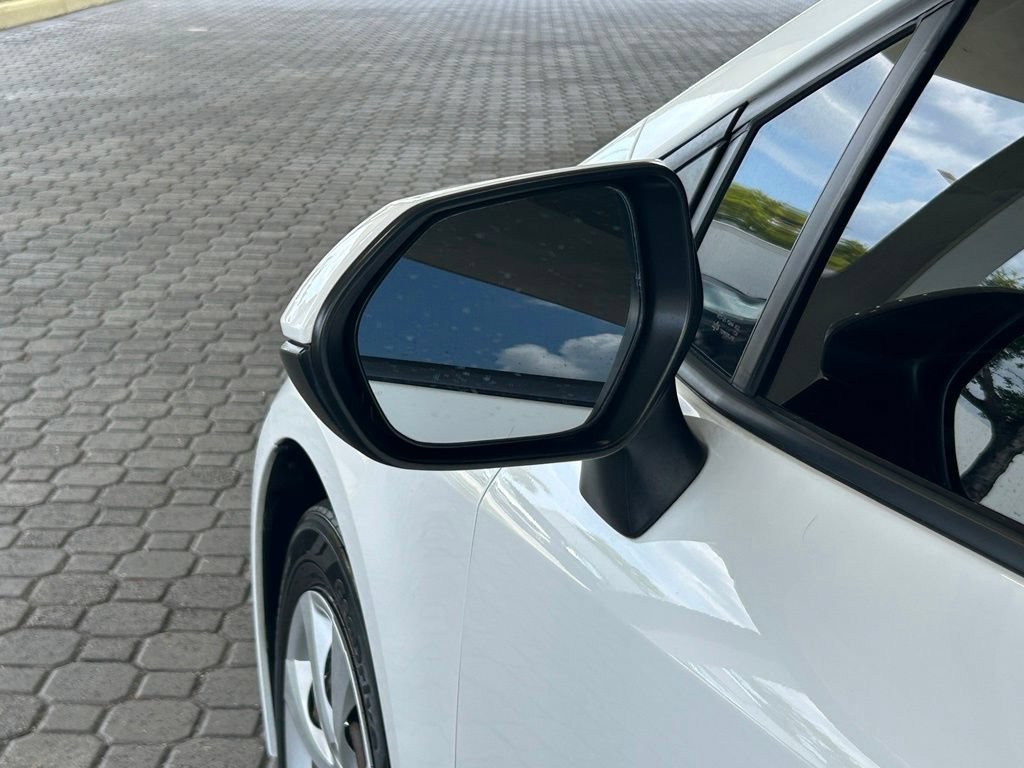 Used 2022 Toyota Corolla LE FWD image 16