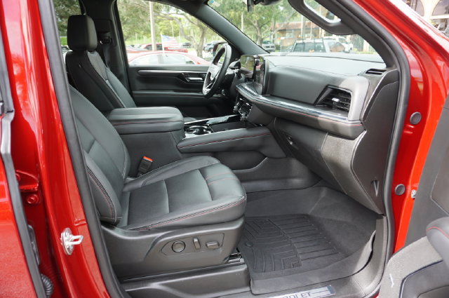 Used 2025 Chevrolet Tahoe RST w/ Comfort Package RWD image 3
