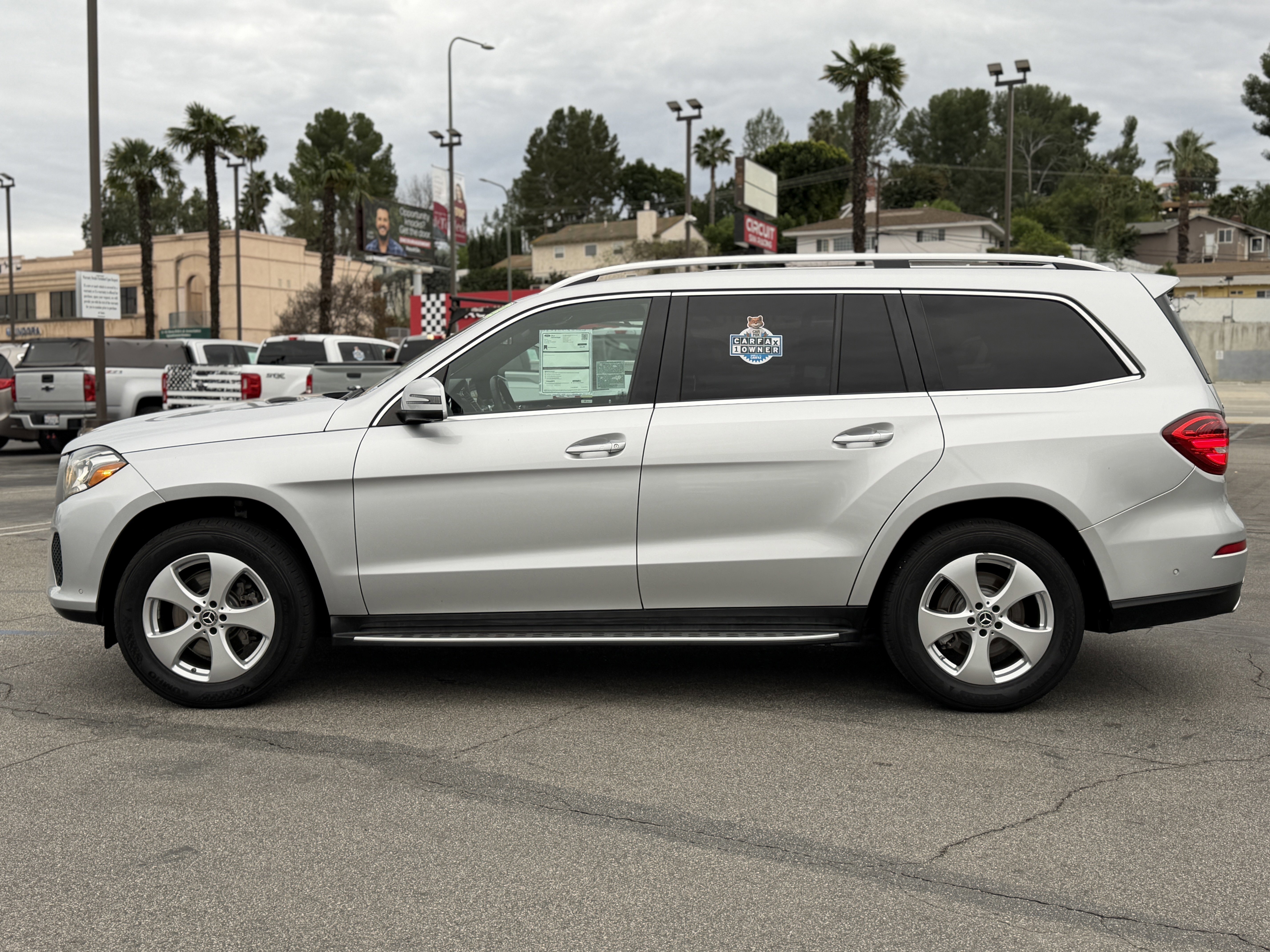 Used 2019 Mercedes-Benz GLS 450 4MATIC image 2