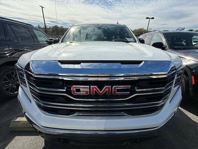 Used 2025 GMC Sierra 1500 SLT image 3