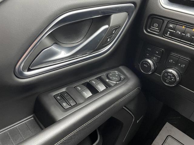 Used 2023 GMC Yukon SLT image 31