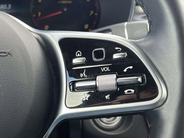 Used 2022 Mercedes-Benz GLC 300 4MATIC image 26