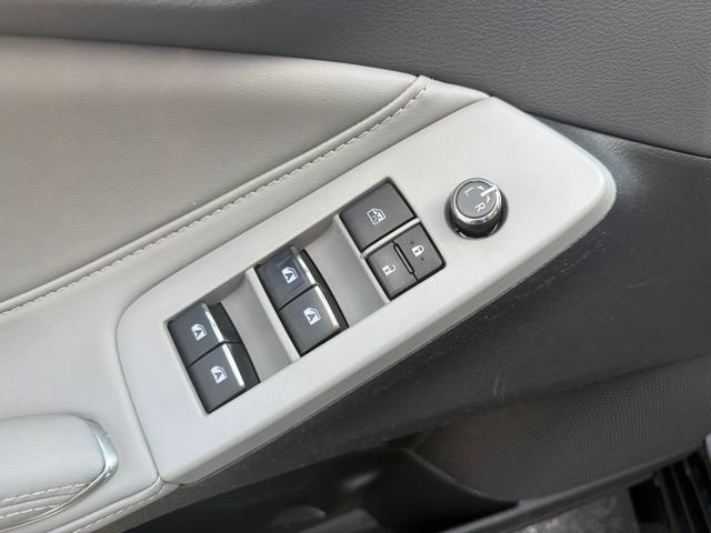 Used 2022 Toyota Avalon XLE w/ Moonroof Package FWD image 15