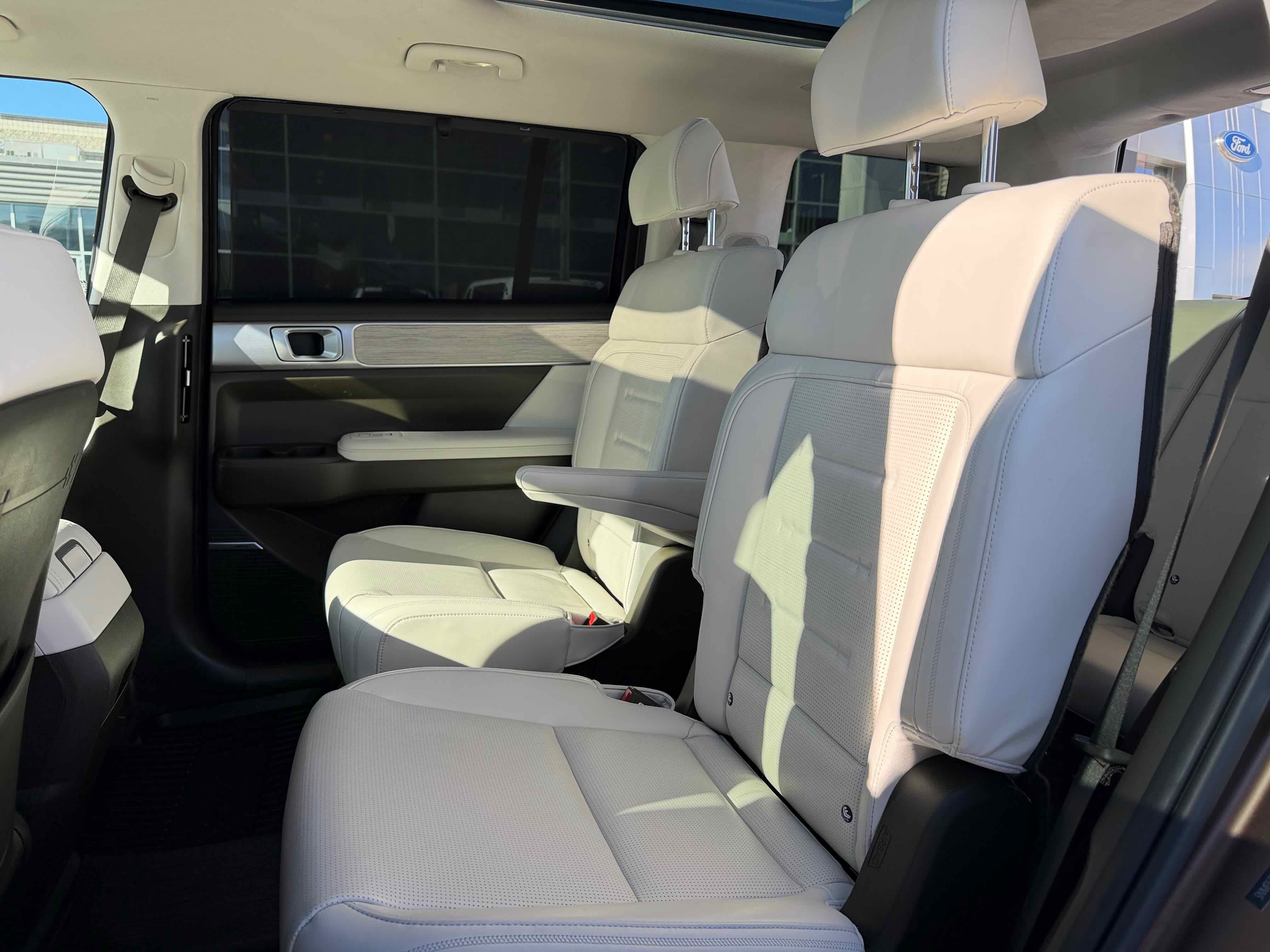 Used 2024 Hyundai Santa Fe Calligraphy image 29