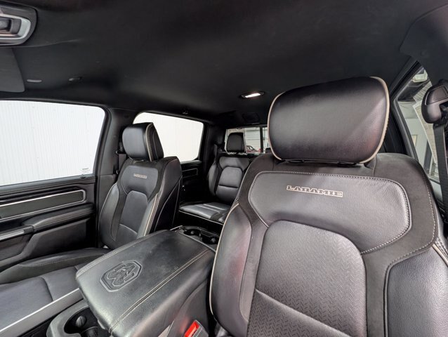 Used 2020 RAM 1500 Laramie w/ Sport Appearance Package AWD/4WD image 15