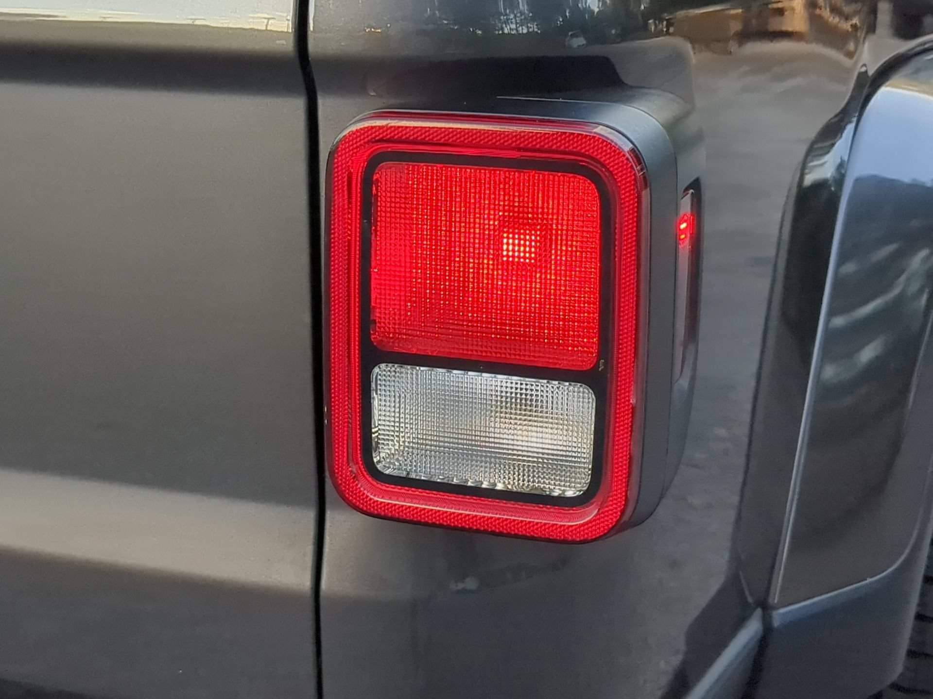 Used 2022 Jeep Gladiator Sport AWD/4WD image 43