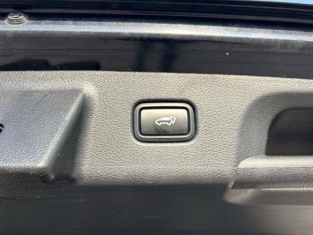 Used 2020 Hyundai Palisade SEL w/ Convenience Package FWD image 22
