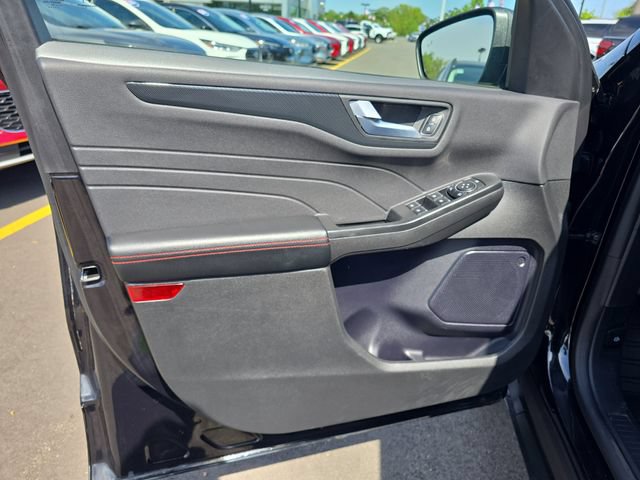 Certified 2024 Ford Escape ST-Line w/ Tech Pack #1 AWD/4WD image 11