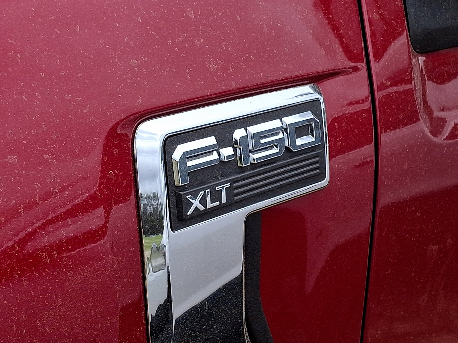 Certified 2022 Ford F150 XLT w/ Equipment Group 302A High image 4