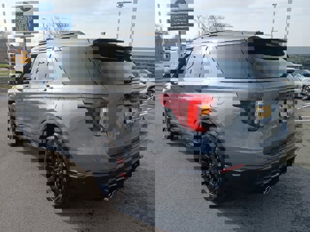 Certified 2022 Ford Explorer ST w/ Equipment Group 401A image 2