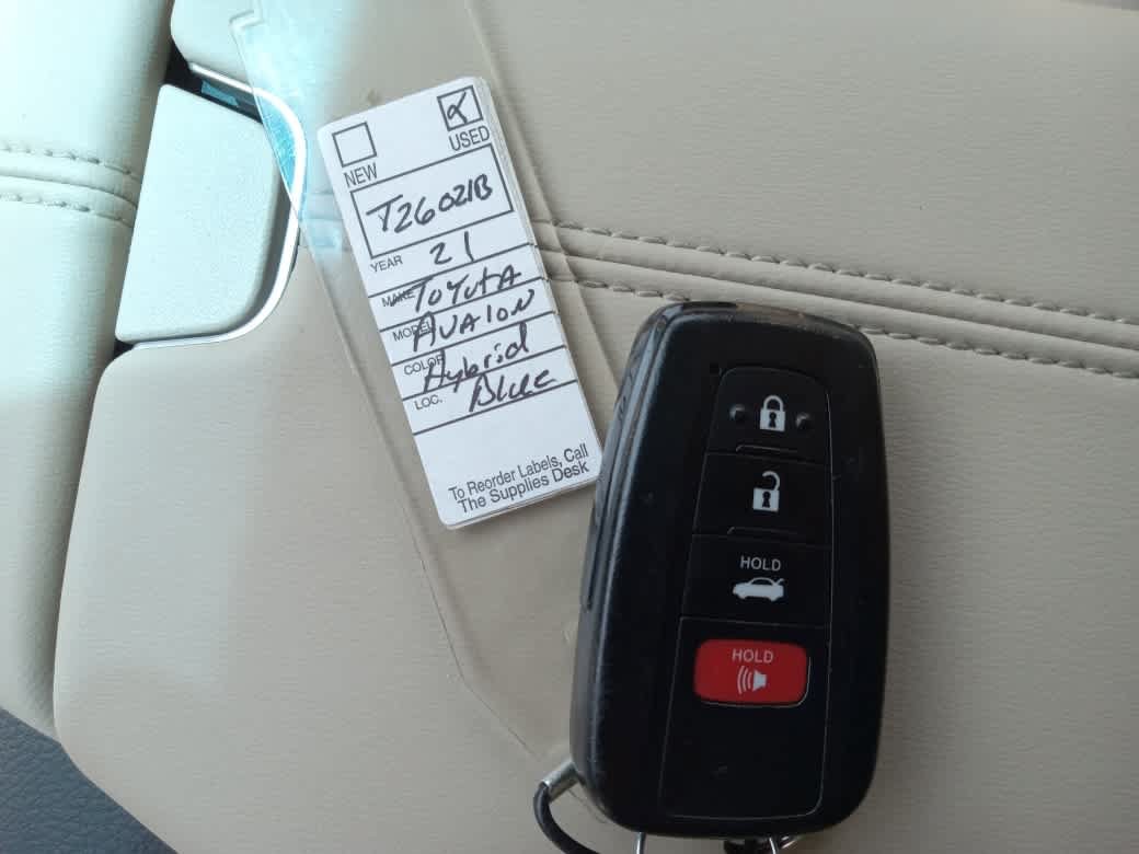 Used 2021 Toyota Avalon XLE FWD image 33