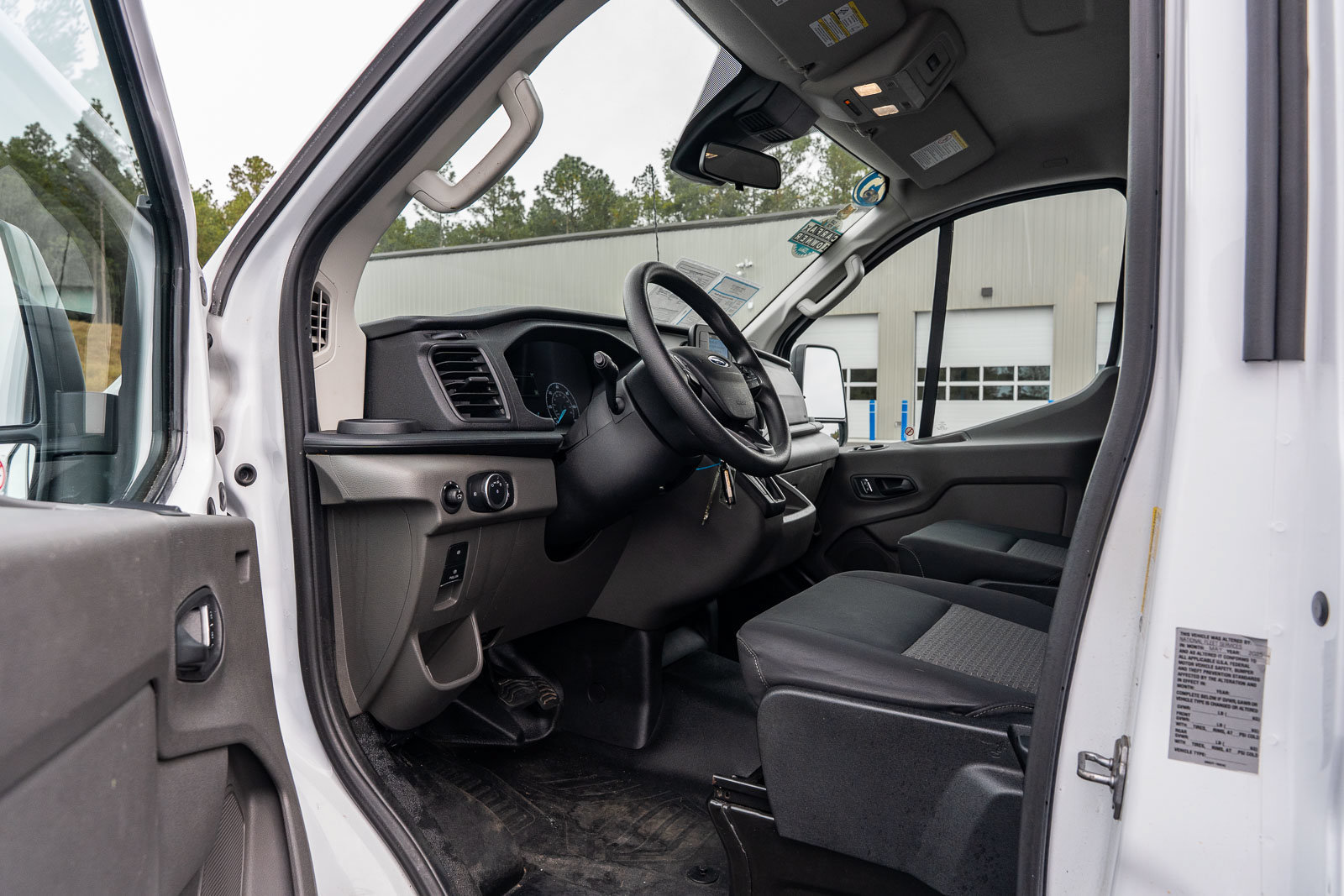 Certified 2025 Ford Transit 250 Low Roof w/ Exterior Upgrade Package RWD image 20