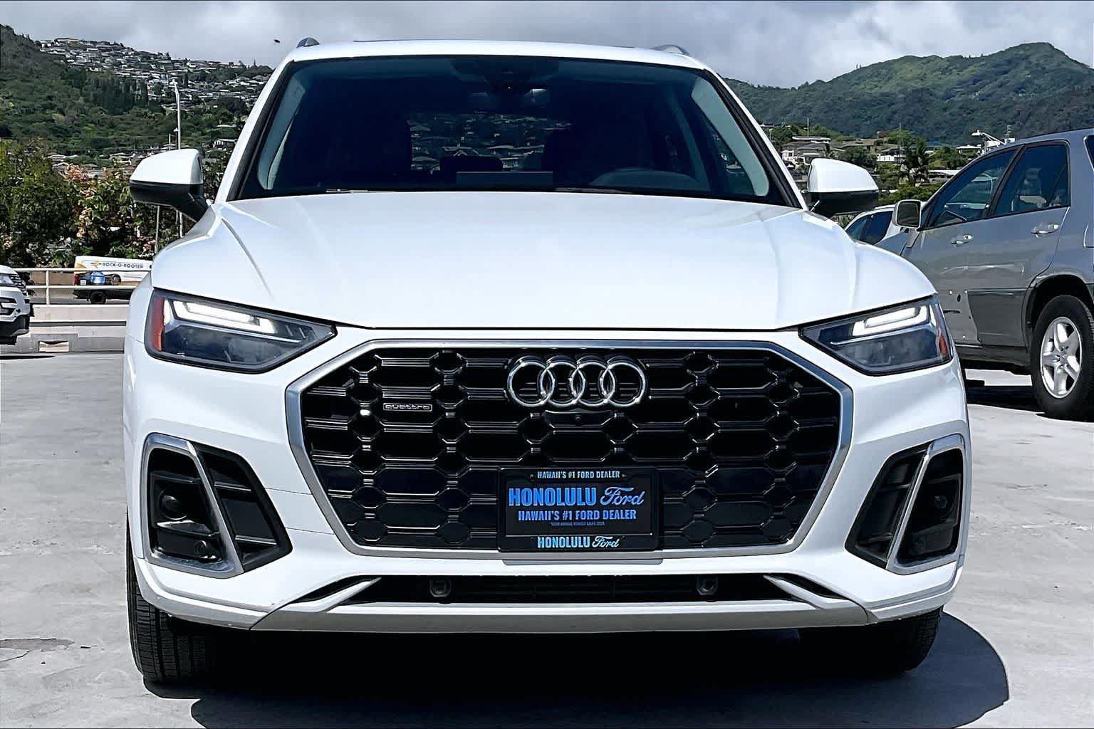 Used 2023 Audi Q5 2.0T Premium Plus w/ Premium Plus Package AWD/4WD image 6