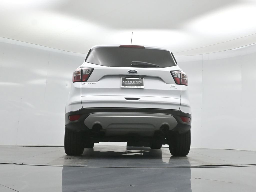 Certified 2018 Ford Escape SE FWD image 49