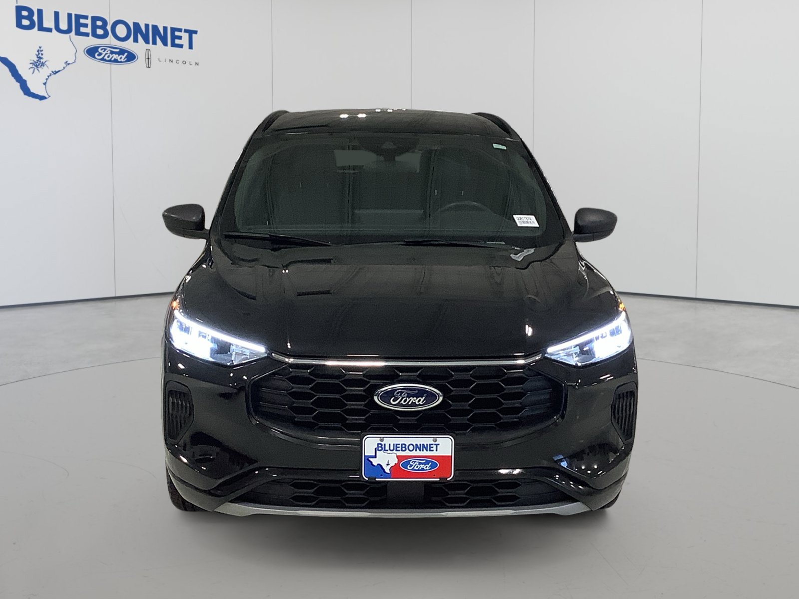 Certified 2023 Ford Escape ST-Line w/ Tech Pack #1 FWD image 2