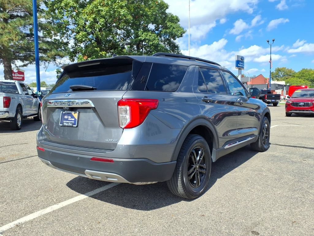 Certified 2024 Ford Explorer XLT w/ Equipment Group 202A AWD/4WD image 6
