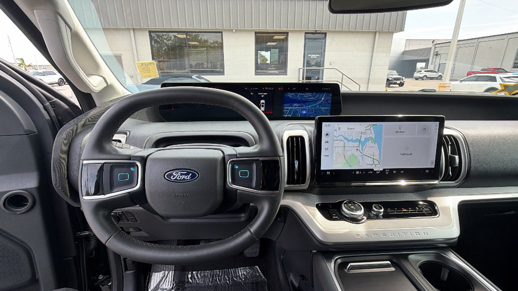 Certified 2025 Ford Expedition Max Active AWD/4WD image 15