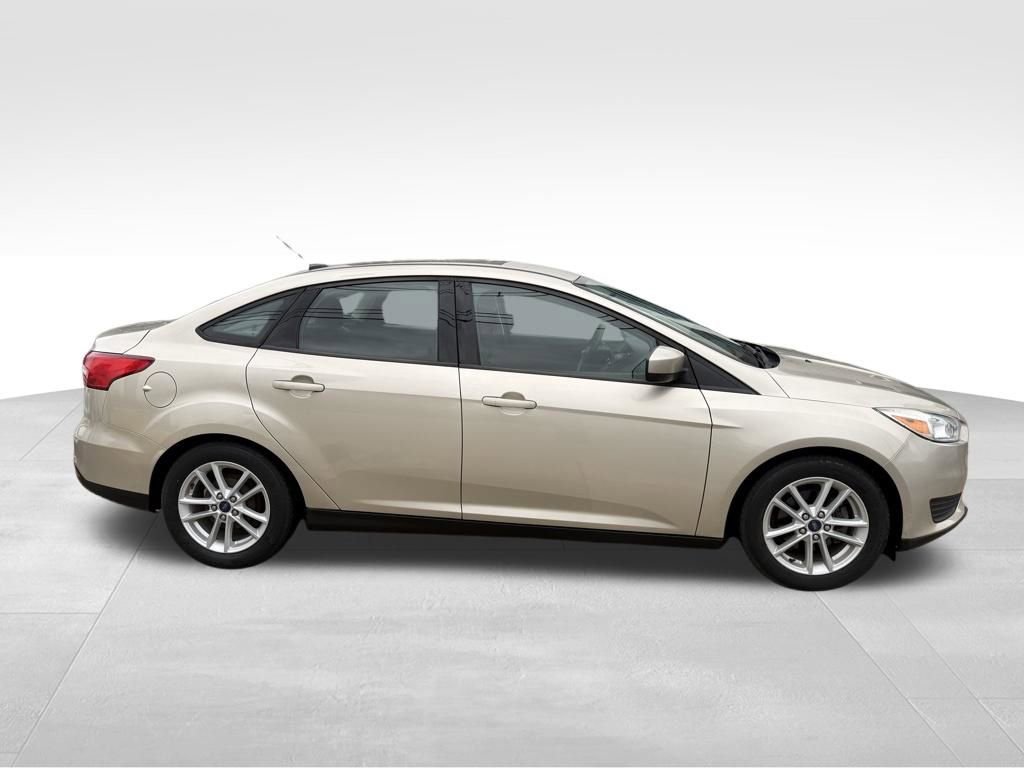 Certified 2018 Ford Focus SE image 10