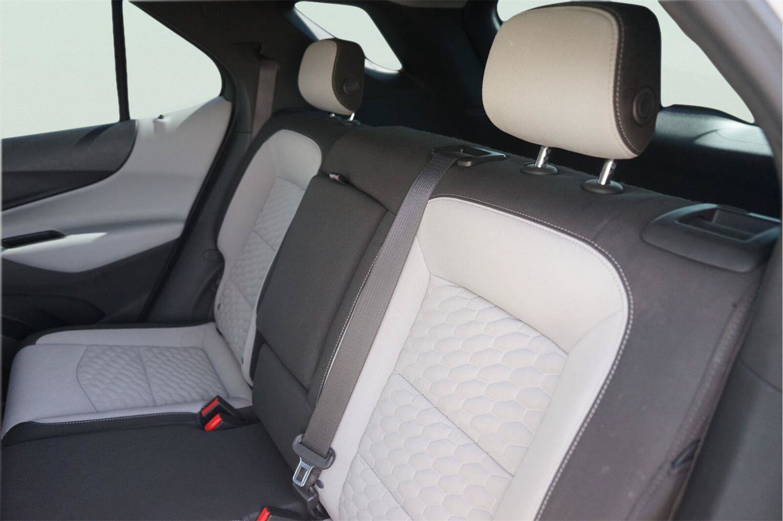 Used 2019 Chevrolet Equinox LS FWD image 13