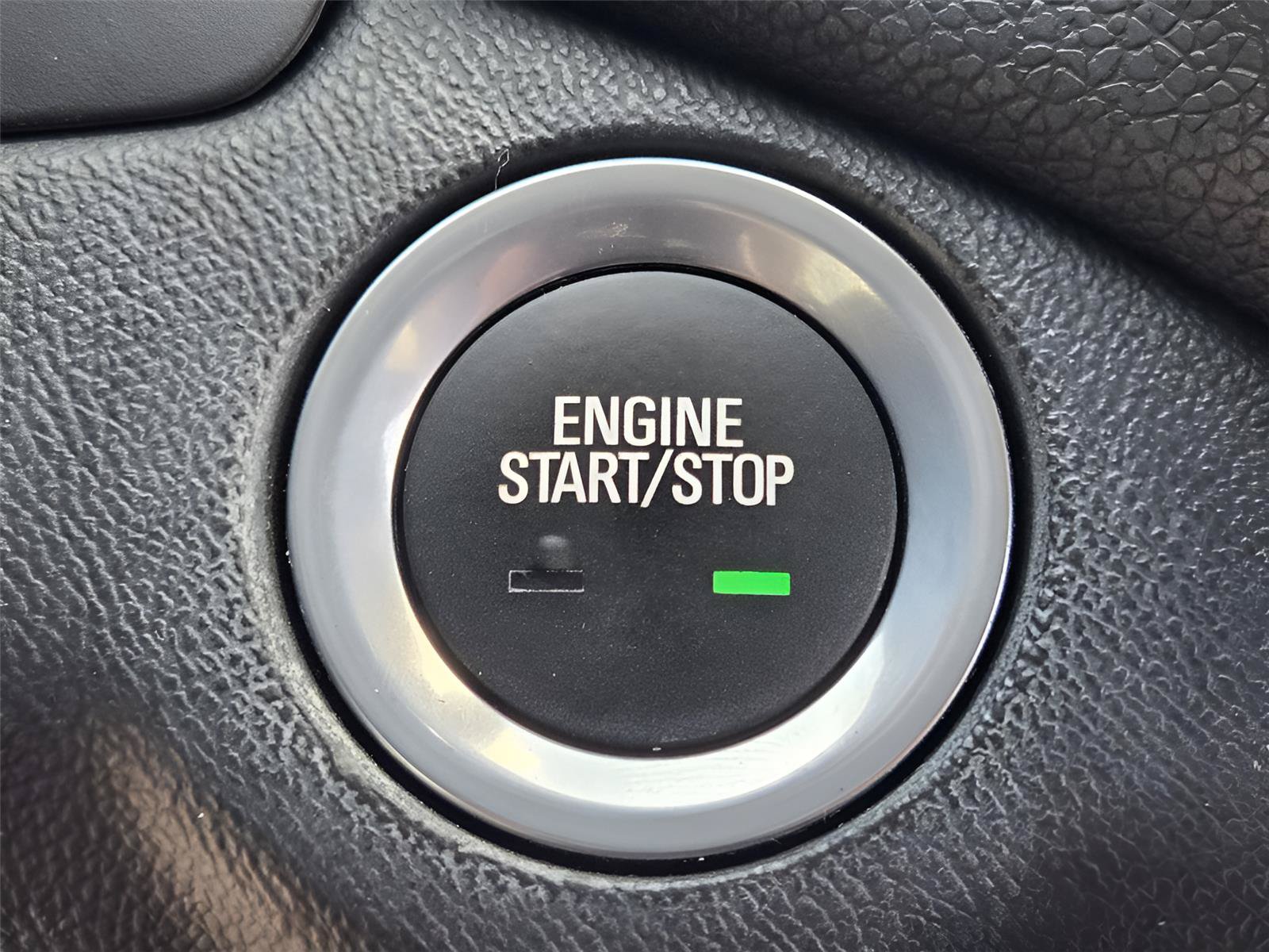 Used 2019 Chevrolet Equinox LT FWD image 19