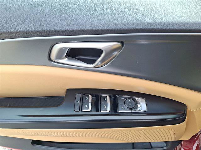 Used 2024 Kia Carnival LX FWD image 10