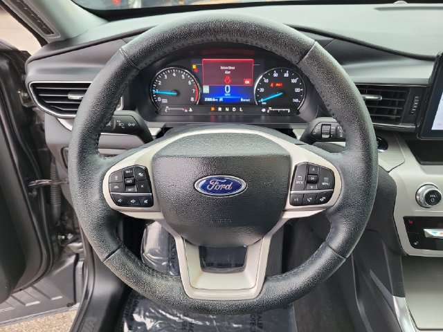Certified 2023 Ford Explorer XLT w/ Equipment Group 202A AWD/4WD image 25