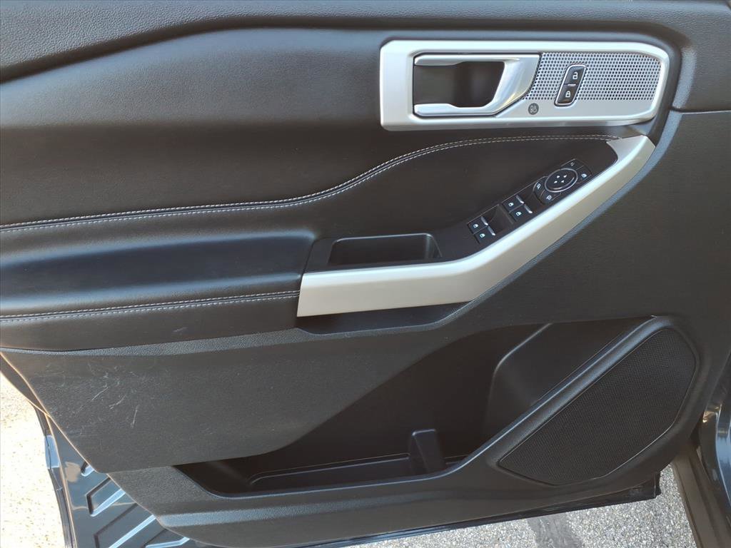 Certified 2023 Ford Explorer XLT w/ Equipment Group 202A image 14