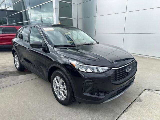 Certified 2026 Ford Escape Active FWD image 1