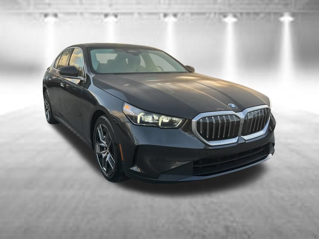 Used 2026 BMW 530i RWD image 2