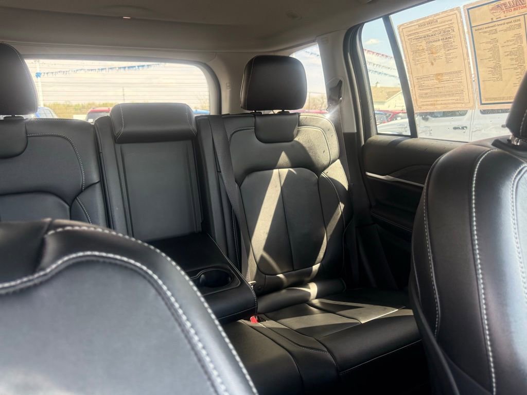 Used 2023 Jeep Grand Cherokee Limited AWD/4WD image 58