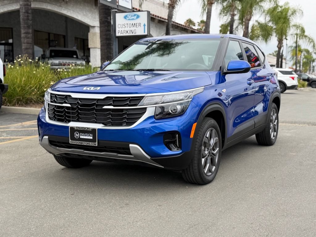 Used 2024 Kia Seltos LX AWD/4WD image 5