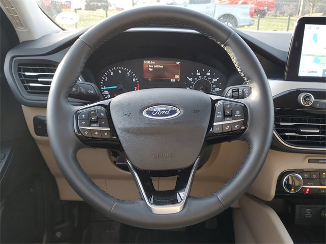 Certified 2022 Ford Escape SEL image 34