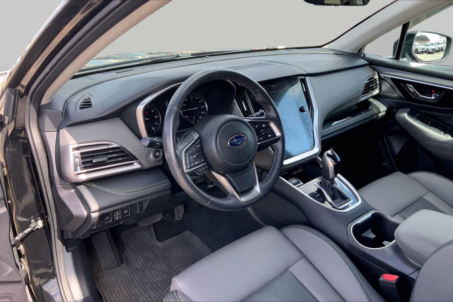 Used 2023 Subaru Outback Onyx Edition AWD/4WD image 17