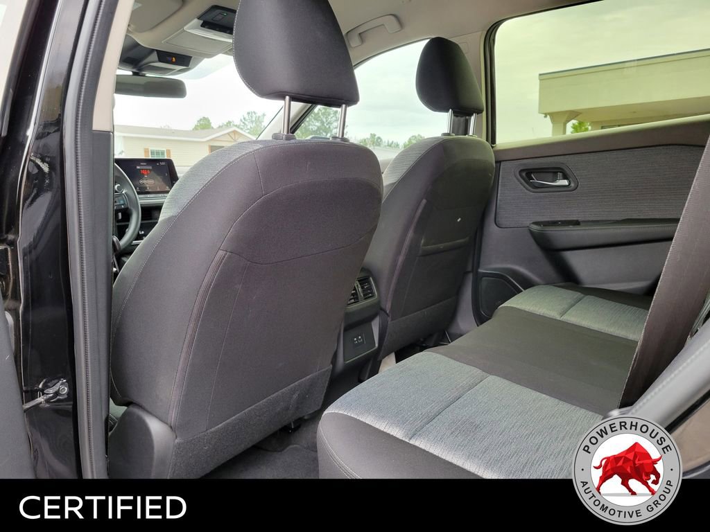 Used 2023 Nissan Rogue SV FWD image 15