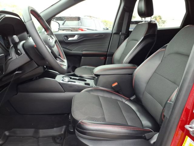 Certified 2024 Ford Escape ST-Line w/ Tech Pack #1 AWD/4WD image 14