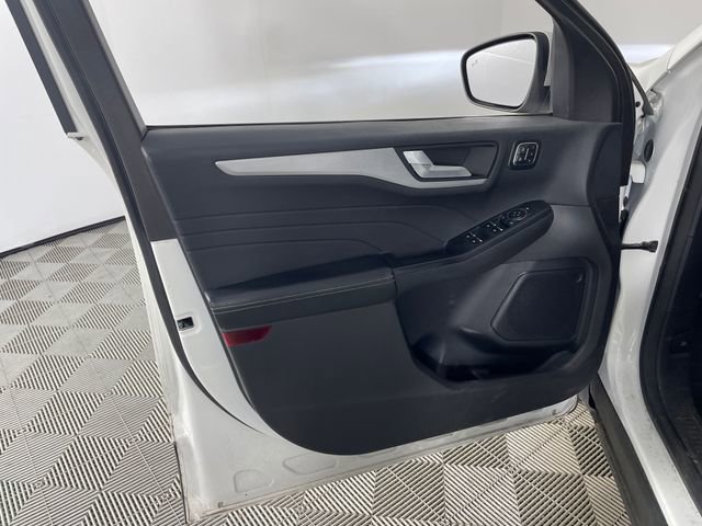 Certified 2023 Ford Escape Platinum AWD/4WD image 11