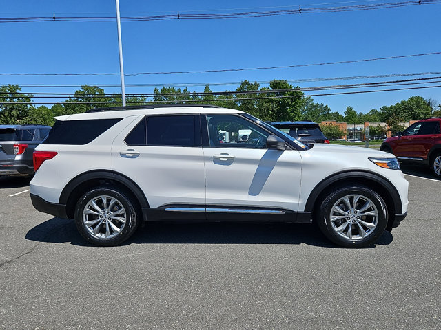 Certified 2023 Ford Explorer XLT w/ Equipment Group 202A AWD/4WD image 12