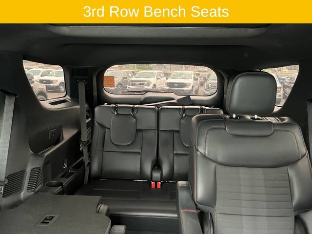Certified 2025 Ford Explorer ST-Line w/ Premium Package AWD/4WD image 23