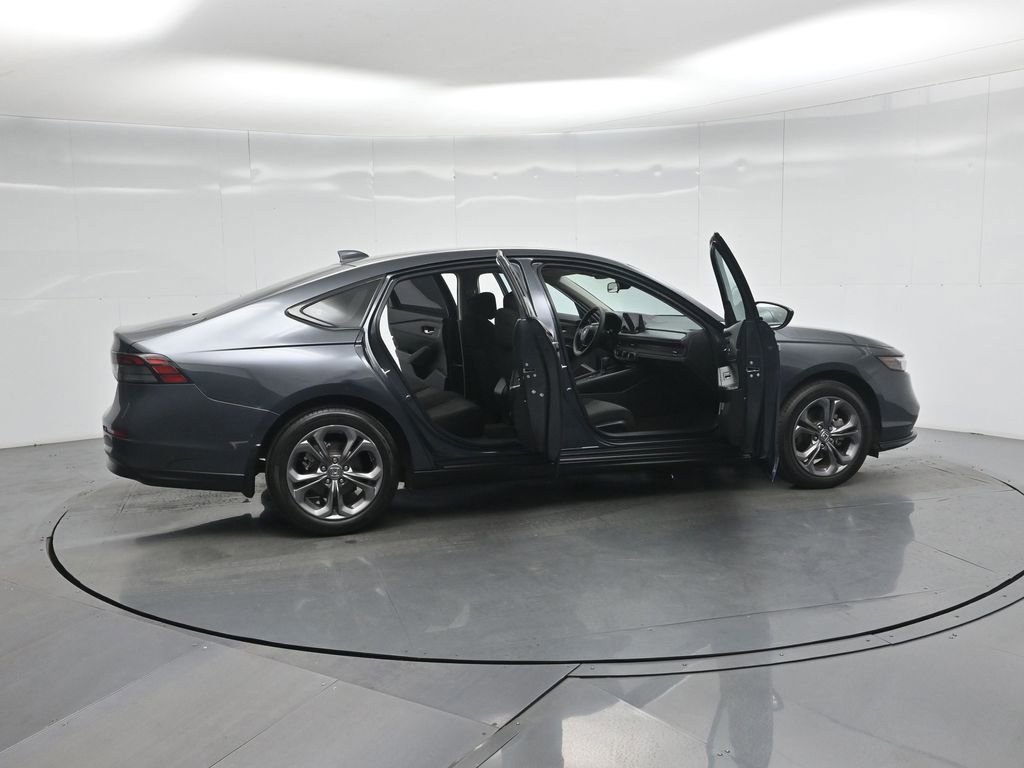 Used 2024 Honda Accord EX image 31
