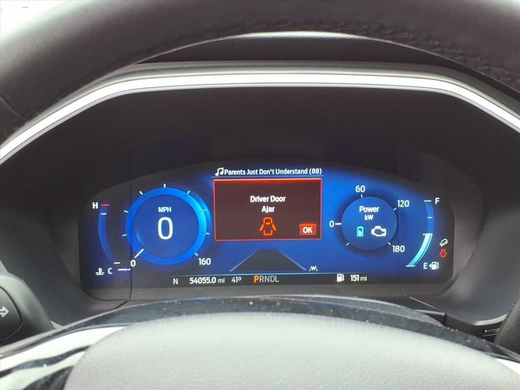 Certified 2022 Ford Escape Titanium image 16