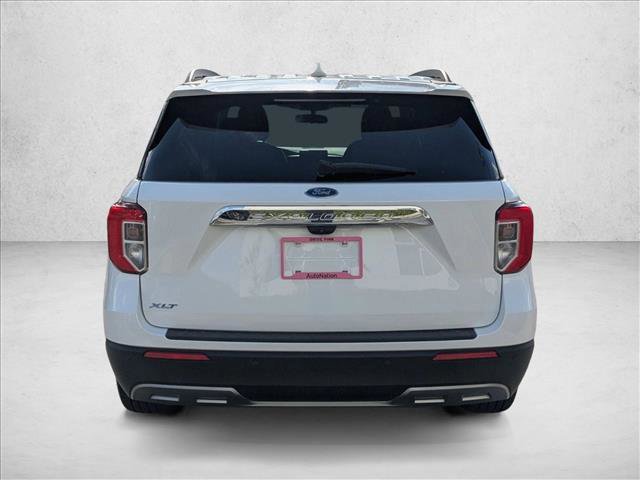 Certified 2022 Ford Explorer XLT w/ Equipment Group 202A image 4