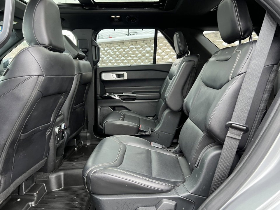 Certified 2021 Ford Explorer ST w/ Equipment Group 401A image 6
