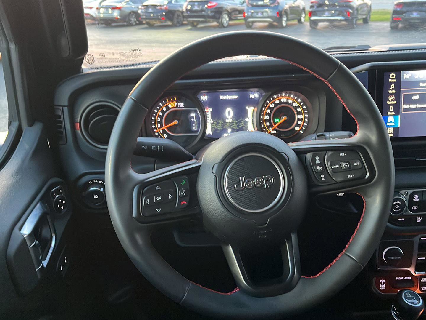 Used 2024 Jeep Wrangler Unlimited Rubicon w/ Convenience Group AWD/4WD image 17