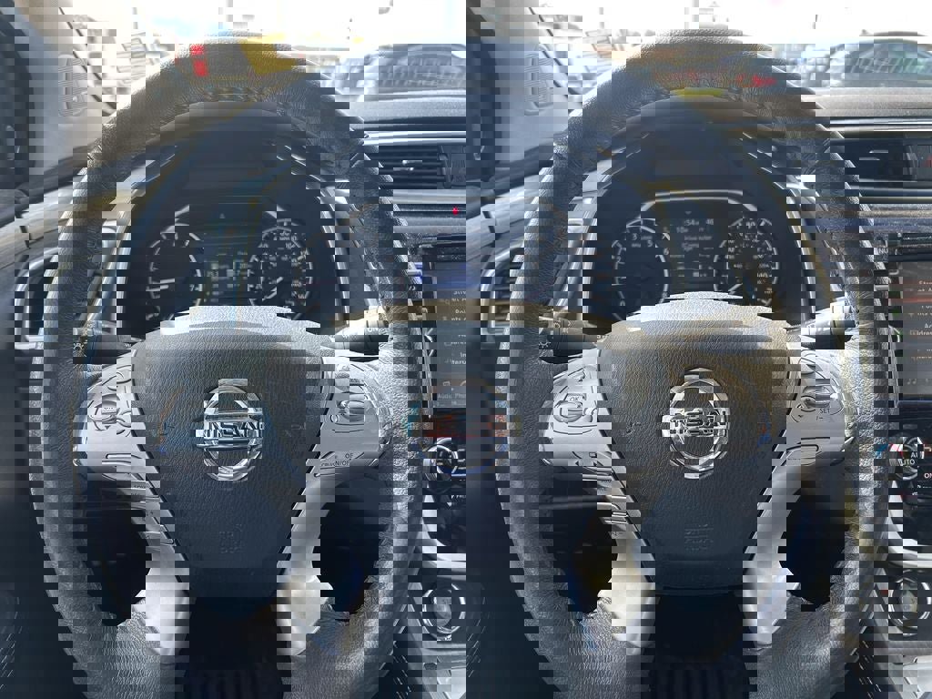 Used 2018 Nissan Murano SV w/ Premium Package image 25