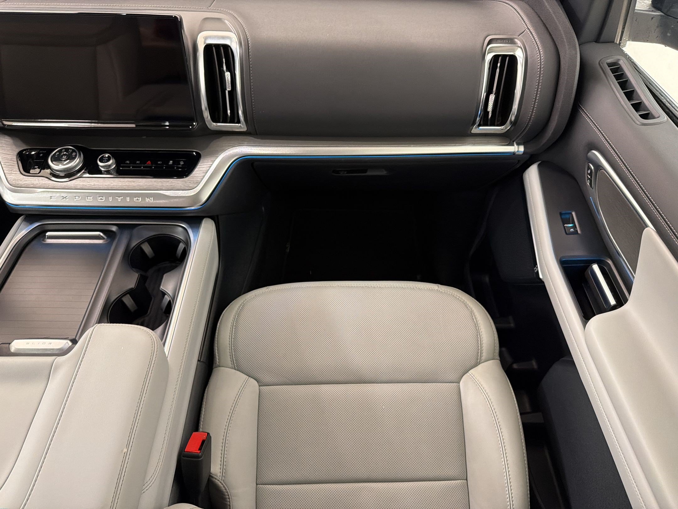 Certified 2025 Ford Expedition Max Platinum AWD/4WD image 27