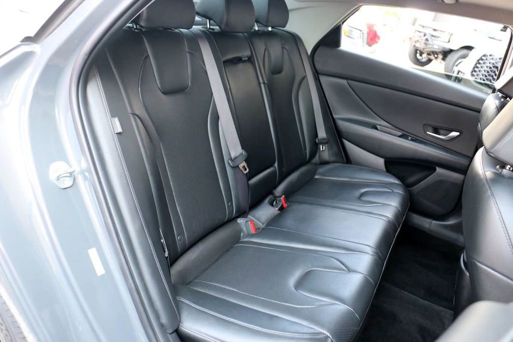 Used 2024 Hyundai Elantra Limited FWD image 27