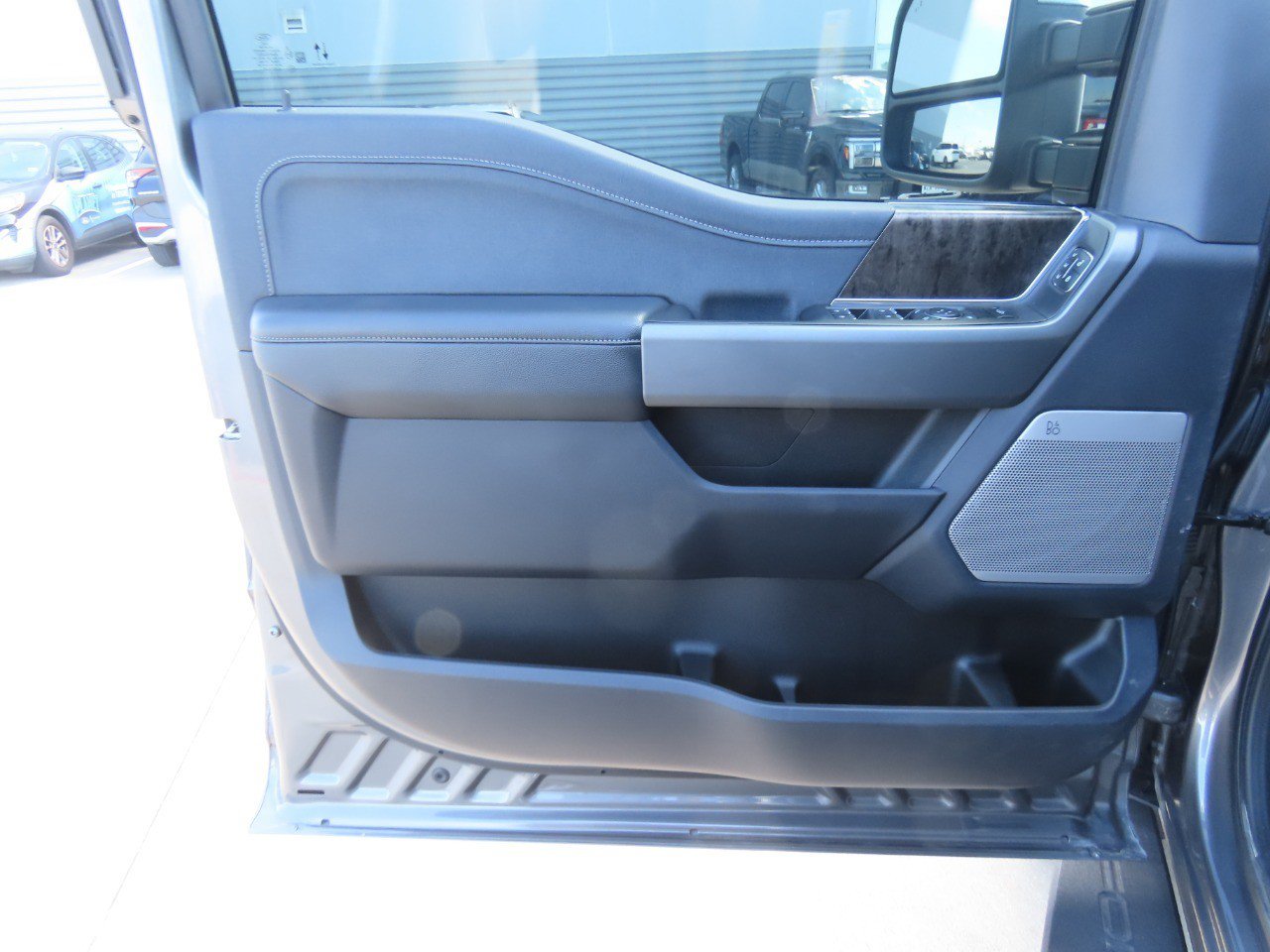 Certified 2025 Ford F250 Lariat w/ Chrome Package AWD/4WD image 23