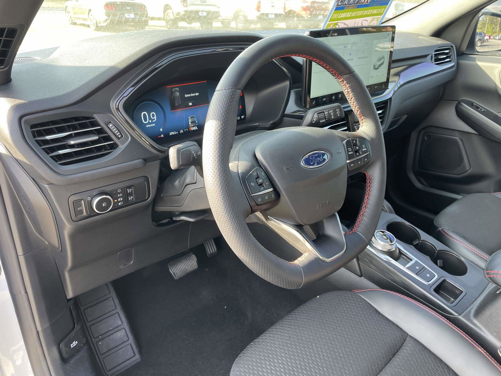 Certified 2025 Ford Escape ST-Line Elite AWD/4WD image 17