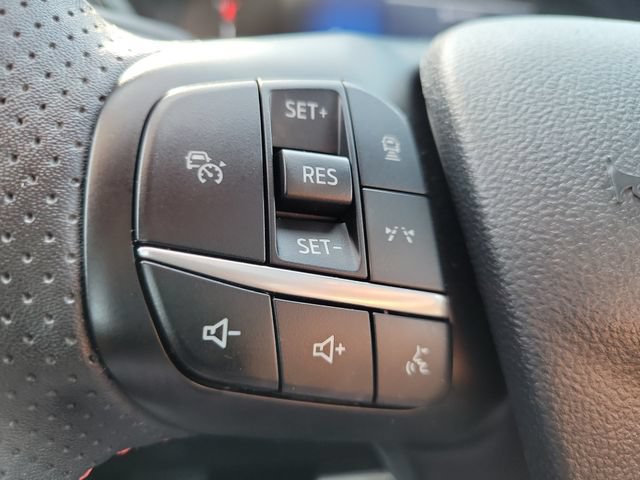 Certified 2024 Ford Escape ST-Line w/ Tech Pack #1 AWD/4WD image 17